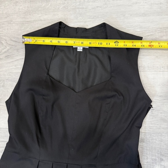 Katherine Barclay Pleated Black Aline Dress with Sweetheart Collar Size 12 - Picture 16 of 17